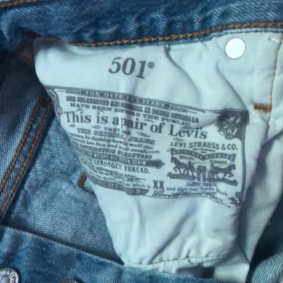 LEVIS 501 High Rise Shorts NWT - Picture 10 of 15